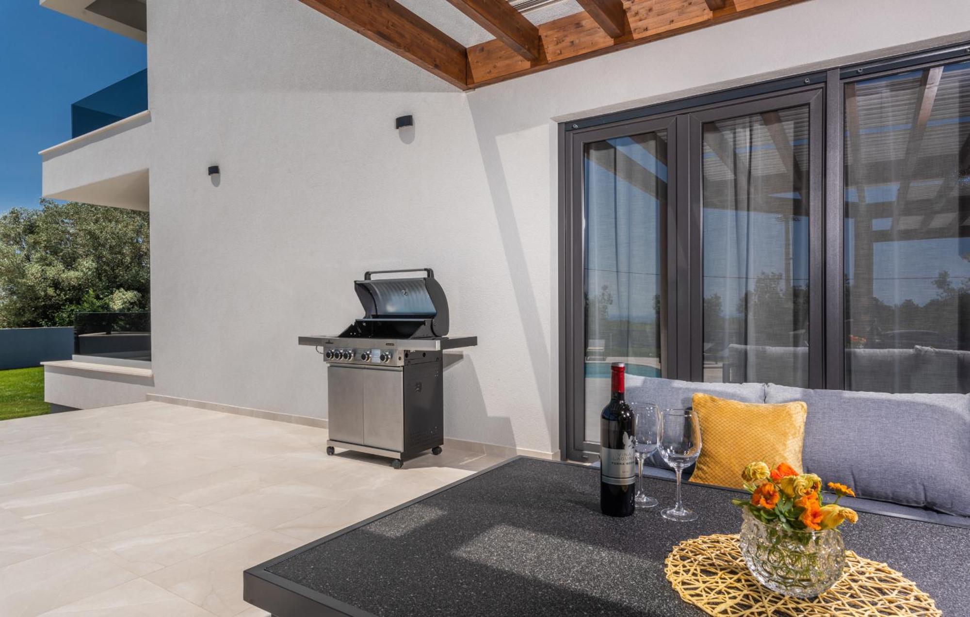Villa Posidonia Near Pula With Sea View And Surrounded By Olive Trees Krnica Exterior photo